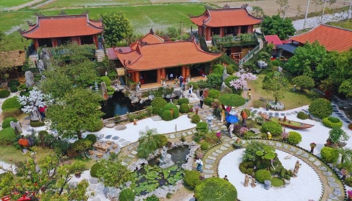 The panoramic view of Phat Quang Pagoda