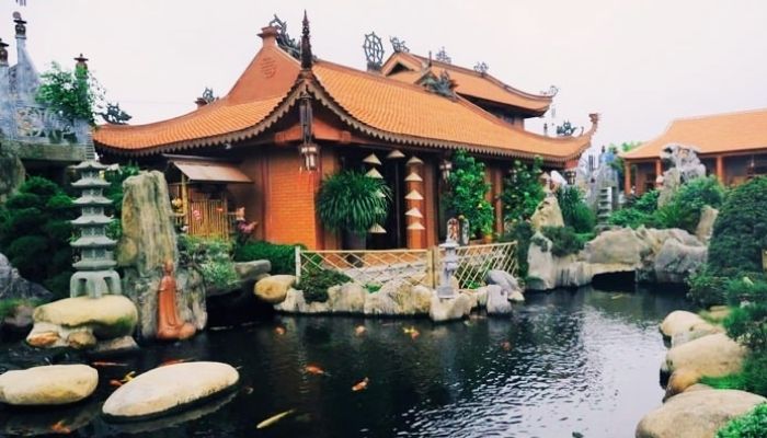 The fish pond at Phat Quang Pagoda