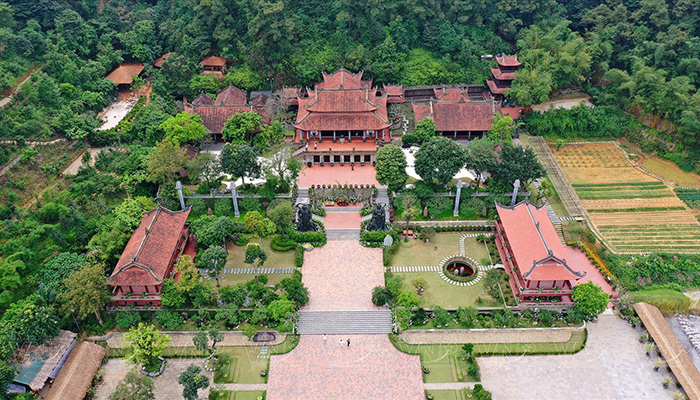 5 tourist attractions near Tien Loc Palace Hotel