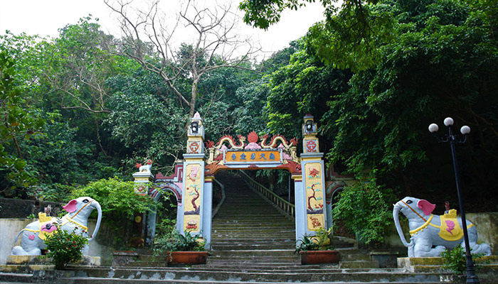 Tien Ong Temple - A Spiritual Historical Site in Ha Nam