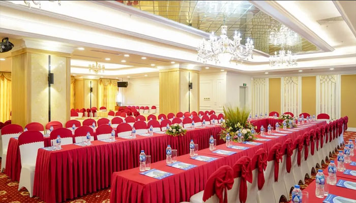 Restaurant and Conference Services at Tien Loc Palace